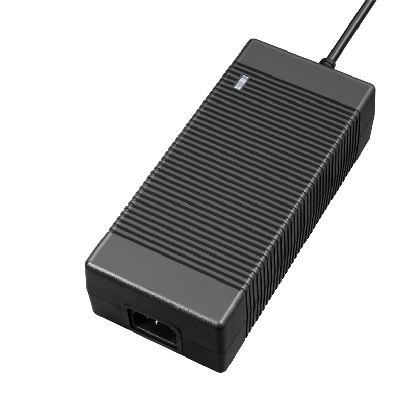 21V8A鋰電池充電器 5串鋰電池